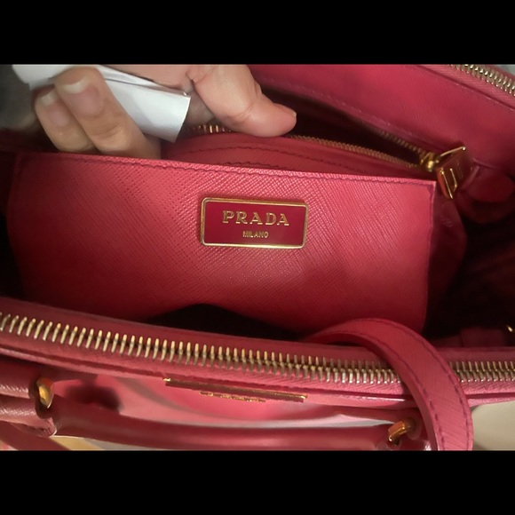 Authentic Prada Saffiano Leather with Strap - Picture 10 of 12